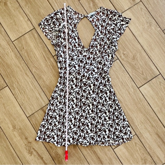 Floral mini dress - Picture 5 of 10